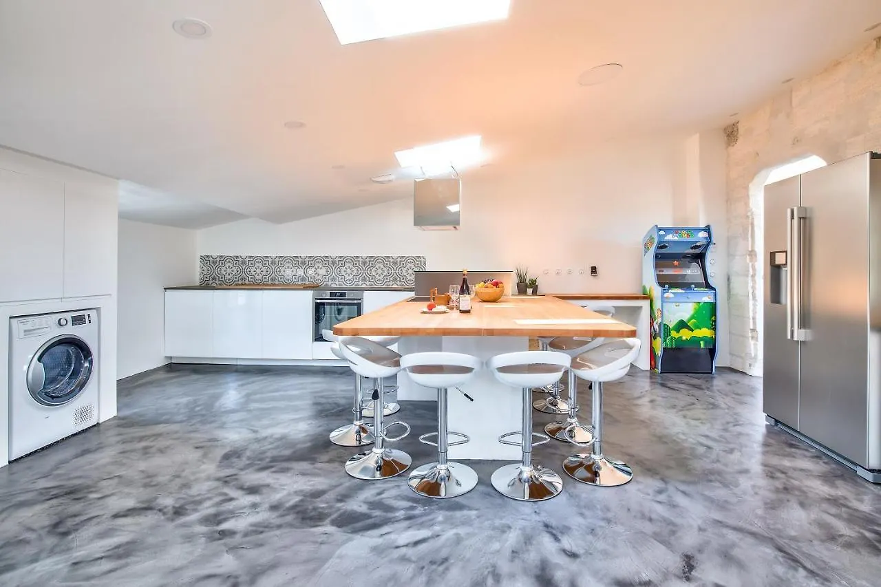 Artistic Loft Travel Experience location